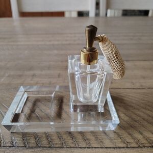 Solid 💎Crystal Perfume Atomizer with Gold Accents